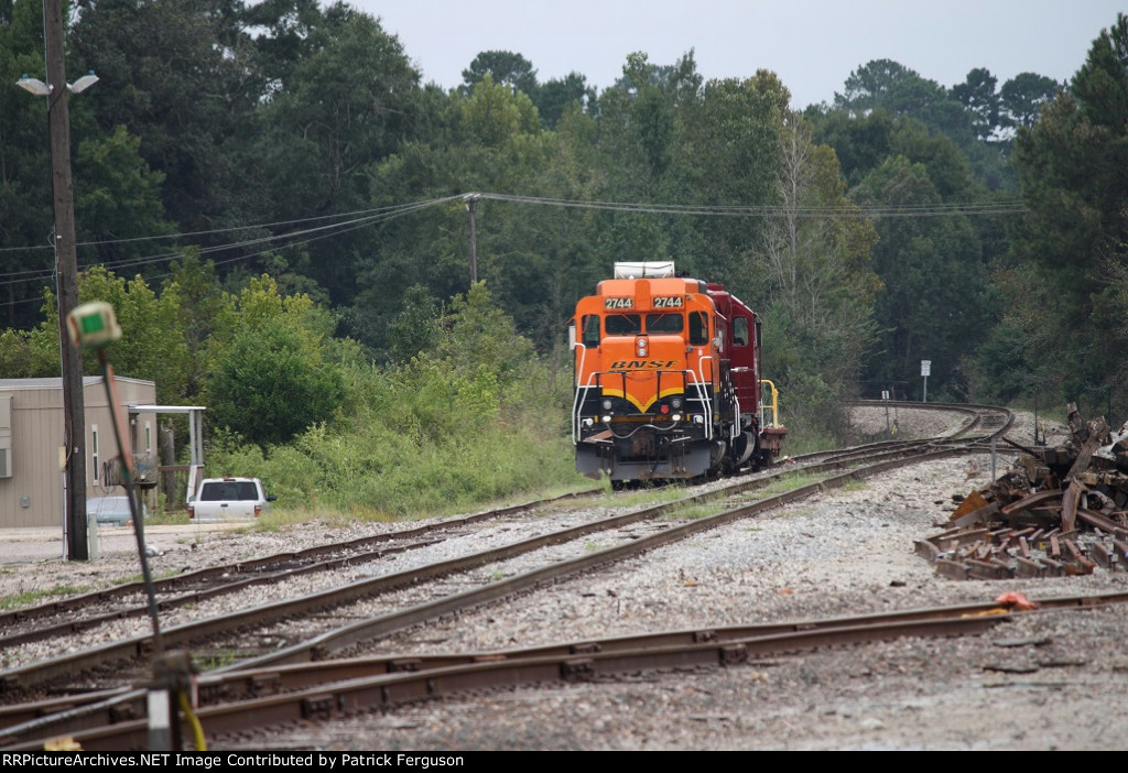 BNSF 2744